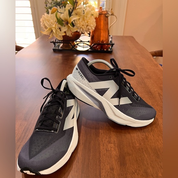 New Balance FuelCell Rebel Graphite Black - MFCXLK4. Size 9.5 men. - Picture 1 of 9